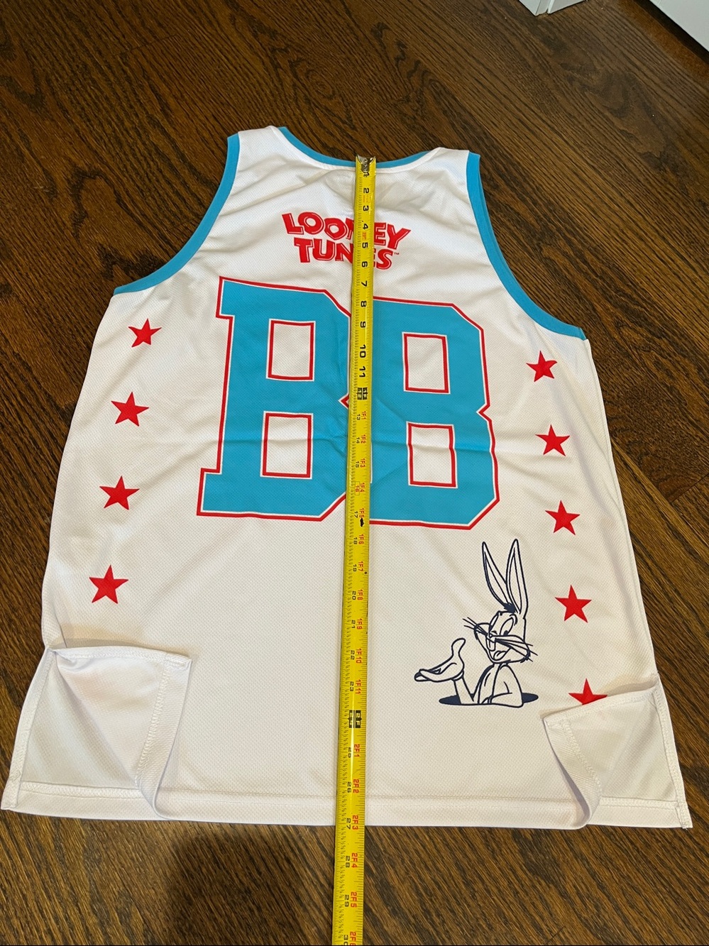 Warner Bros. Boys' White & Blue Bugs Bunny Graphic Tank Top - Picture 7 of 8